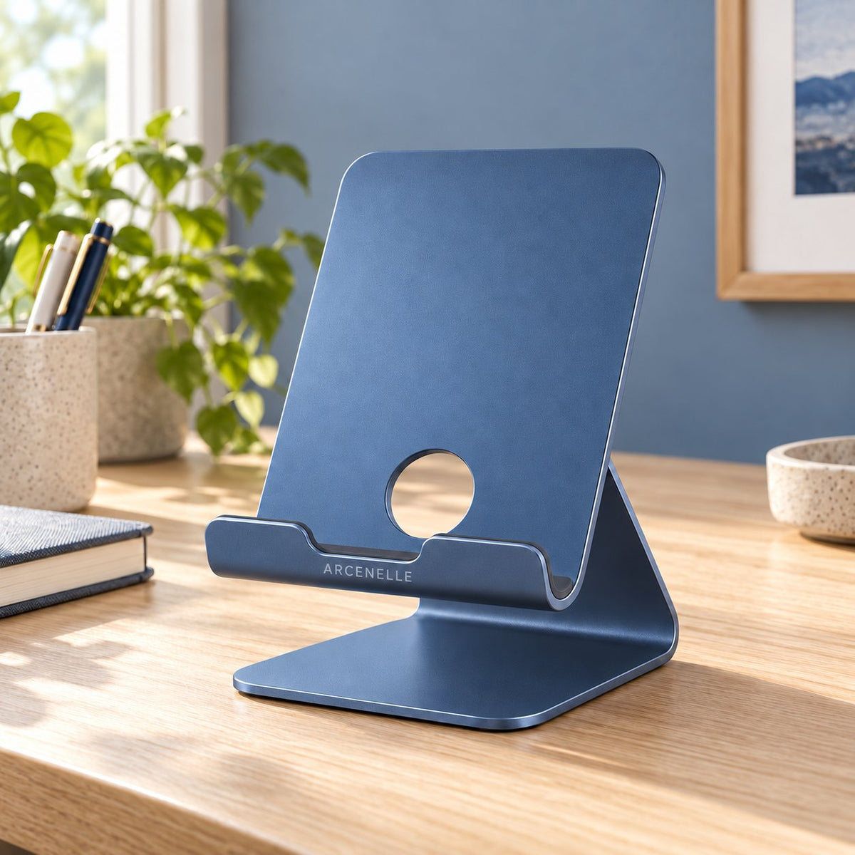 Arcenelle Angle Phone Stand